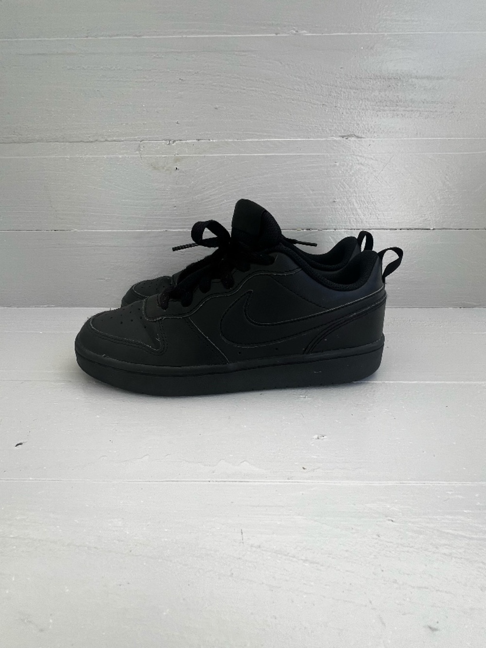 Nike Sneakers Kids 4.5Y Black Athletic Court Borough Low Recraft BQ5448 001